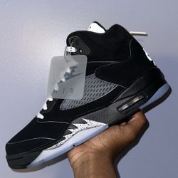 Air Jordan Retro 5 “Metallic Reimagined”