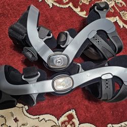 Knee Brace set L+R
VQ OrthoCare 
(Brand New)