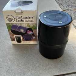 Bear Canister Hardware Camp Hike Food Backpack Mountain Can Rei Face Cooler North Base Tent 