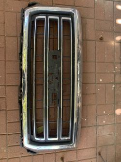 GMC Sierra 2015 grill no Gmc logo
