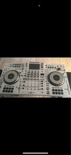 Dj controller pioneer xdj-cuz