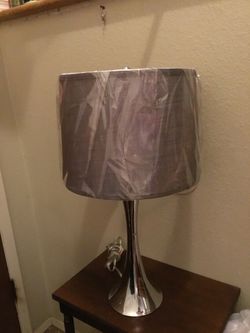 Table lamp