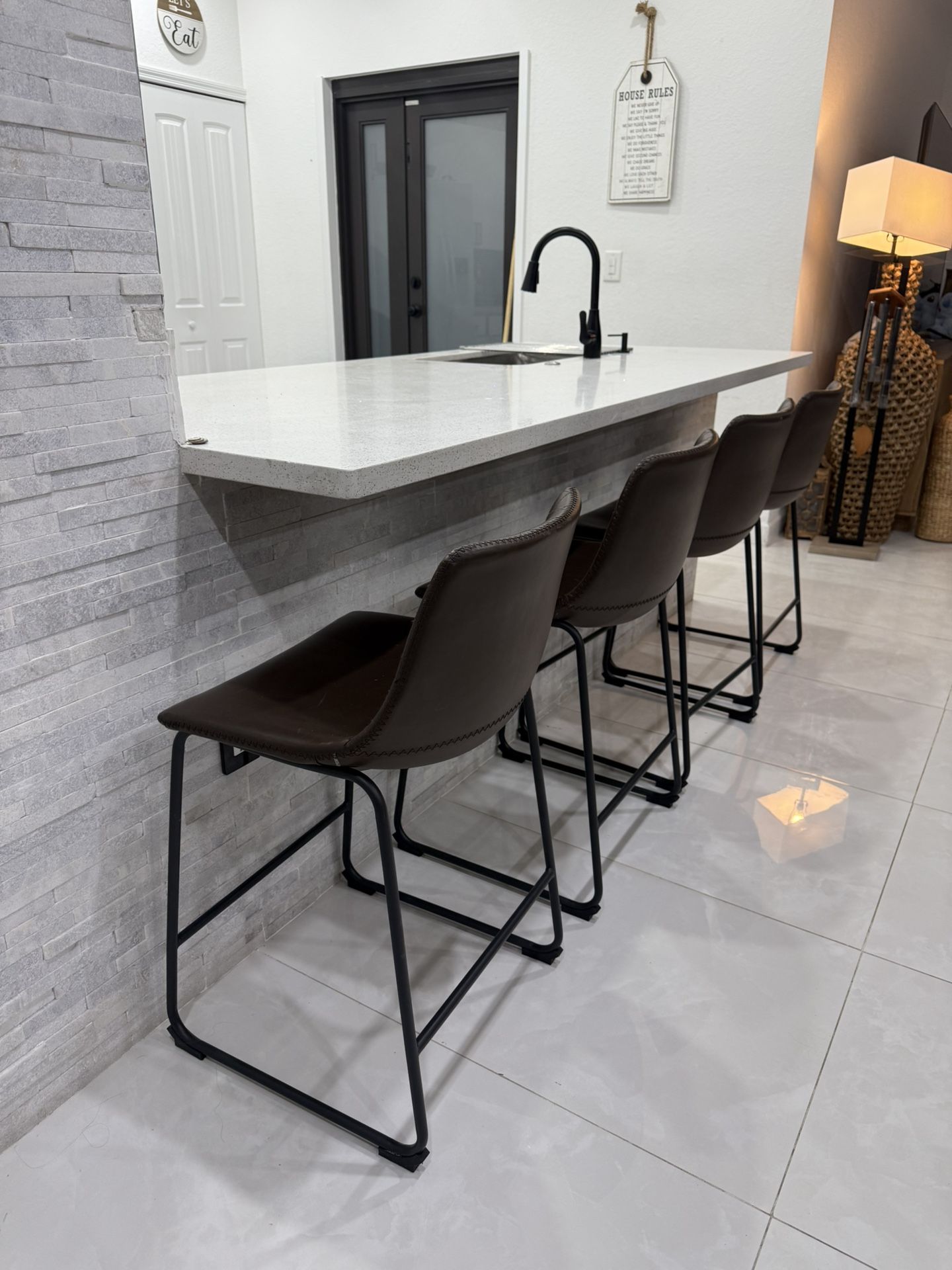 4 Bar Stools
