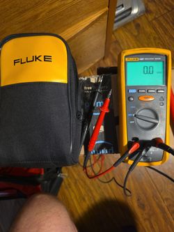 Fluke 1507 meter/ tester