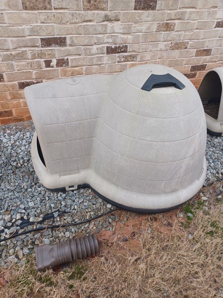 Dog Igloo Set