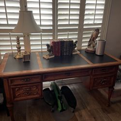 Vintage Mediterranean Style Desk 