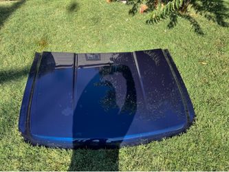 Chevy Silverado hood