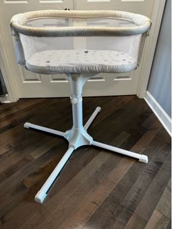 Halo bassinet 360 swivel sleeper