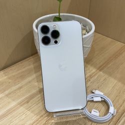 Apple iPhone 13 Pro Max Color White 256Gb Unlocked For Any Carrier/iPhone 13 Pro Max Blanco 256Gb Liberado Para Cualquier Compañía 