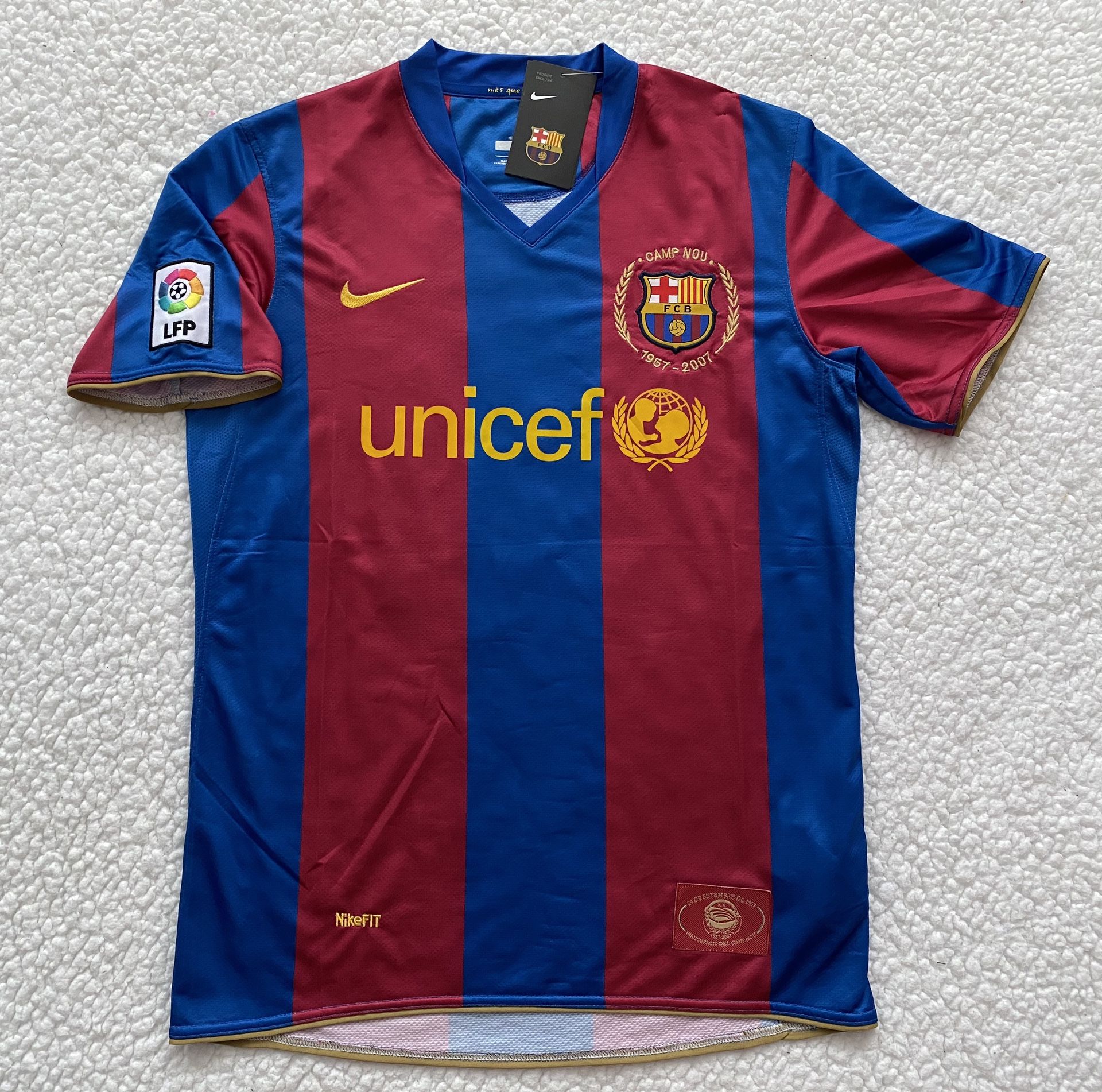 Ronaldinho FC Barcelona Soccer Jersey - Brand New - Men’s - Nike 2007 / 2008 Retro Vintage Home Soccer Jersey - Size M / L / XL
