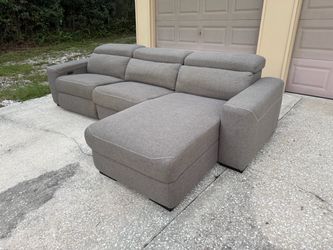 Ashley Mabton 3-Piece Dual Power Reclining Sectional Gray