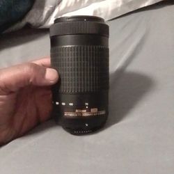 Nikon DX Af-p70-300mm 1: 4.5-6.3 G ED