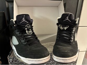 Air Jordan 5 retro  size 7 1/2 Youth