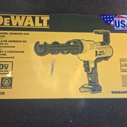 
DEWALT
20V MAX Cordless 10 oz / 300 ml Adhesive Gun (Tool Only)