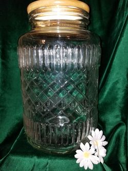 Vintage glass jar/canister
