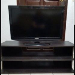 Entertainment With 32 Inch Tv
