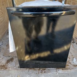 BLACK DISHWASHER 