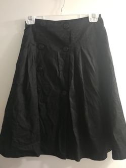 H&M button up Black Skirt