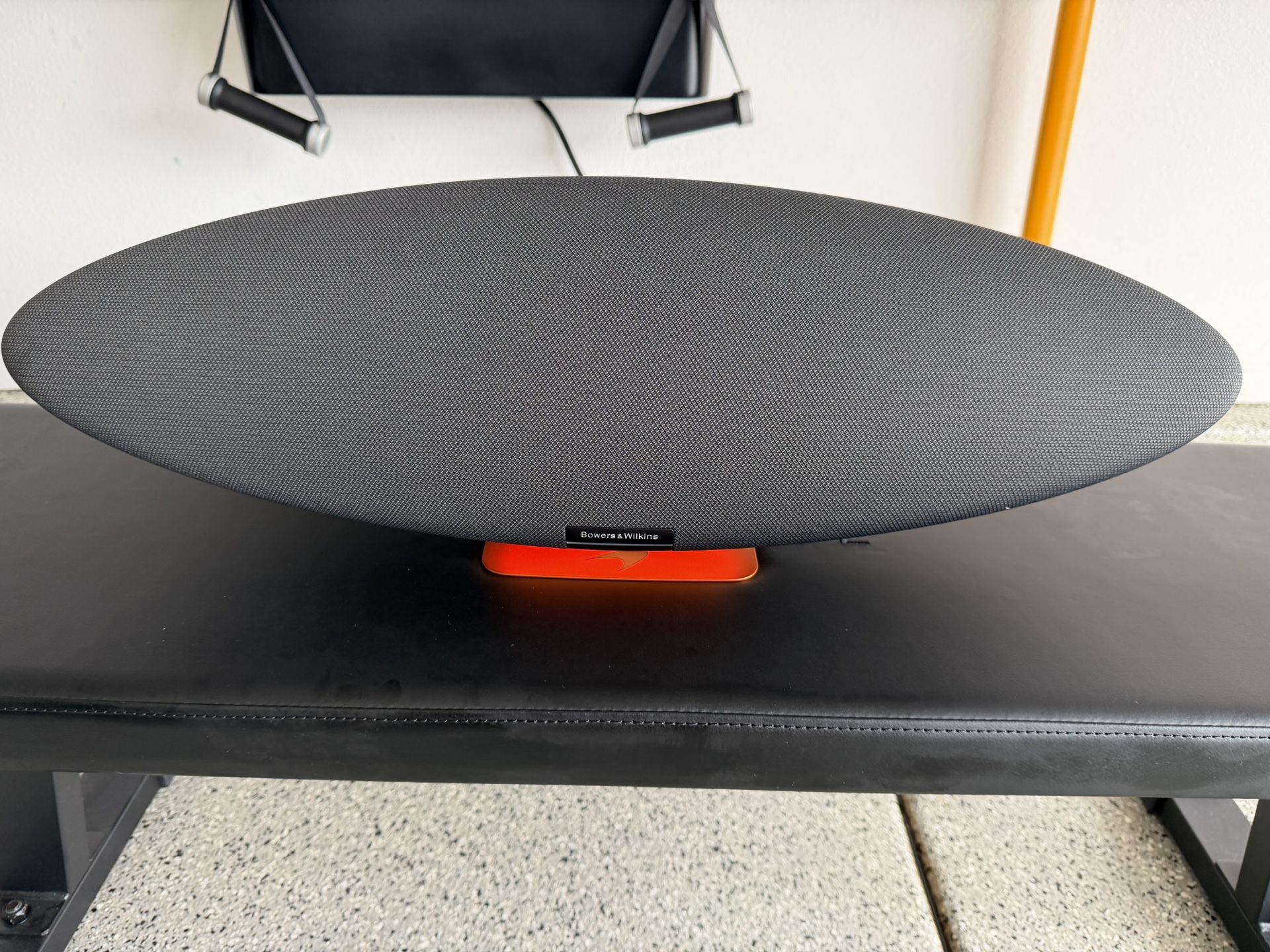 B&W Zeppelin McLaren Edition