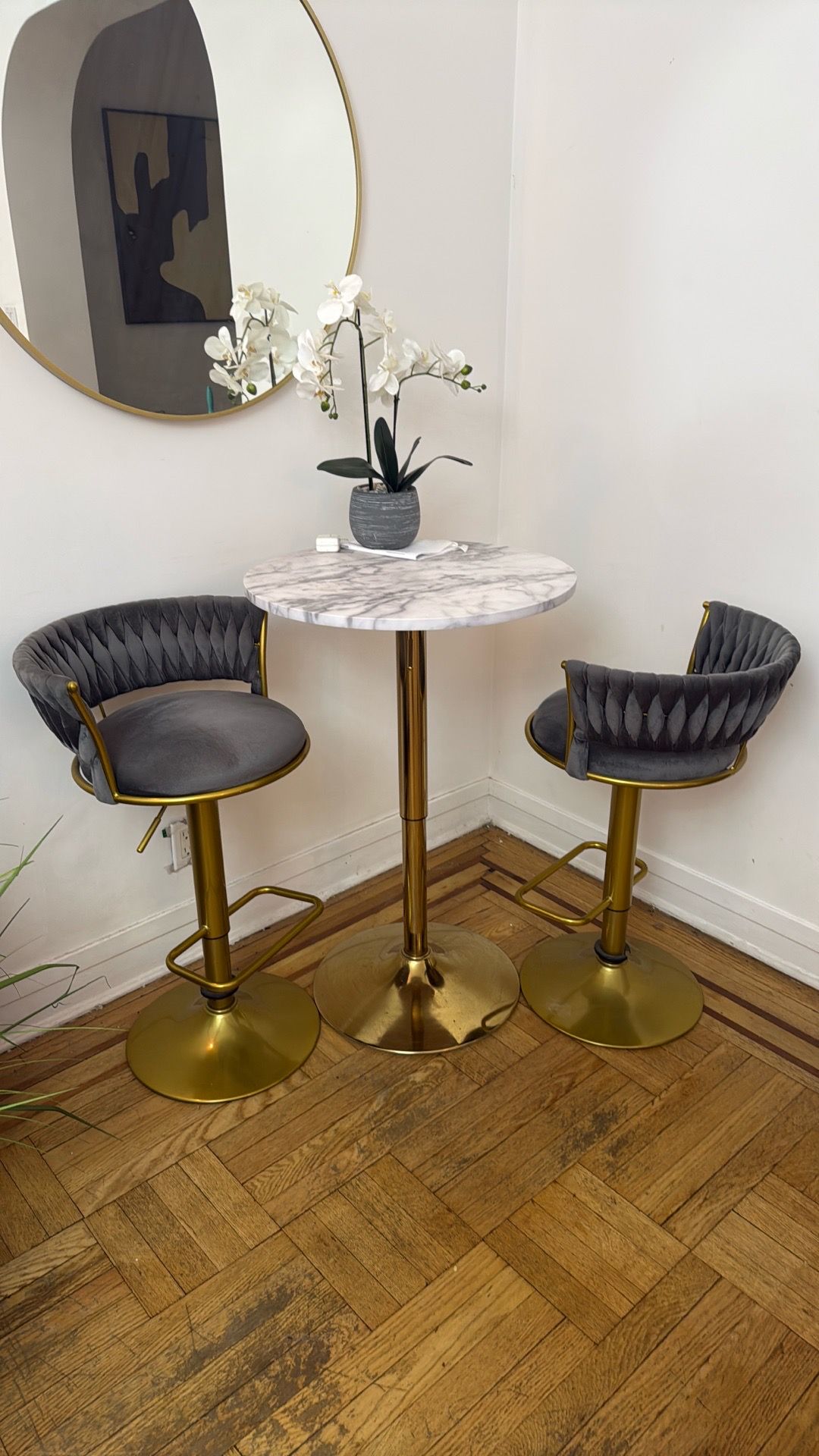 24'' Round Cocktail Bar Table with Metal Base, Tall Bistro Pub Table AND 2 GREY BAR STOOLS