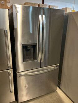 LG LRFXC2606S French Door Refrigerator (Open Box / Scratch & Dent)