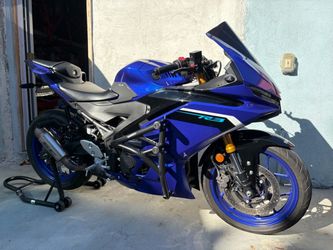 Yamaha R3 2025