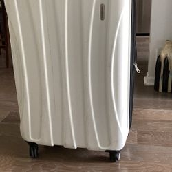 Samsonite Suitcase 30x20x11 $60.  Hardcase