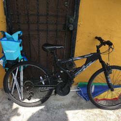 Hyper Mountain Bike
