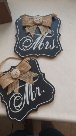 Rustic wedding decor