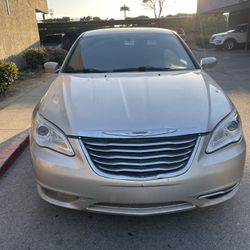2013 Chrysler 200