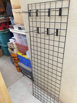 GRIDWALL STORE FIXTURES
