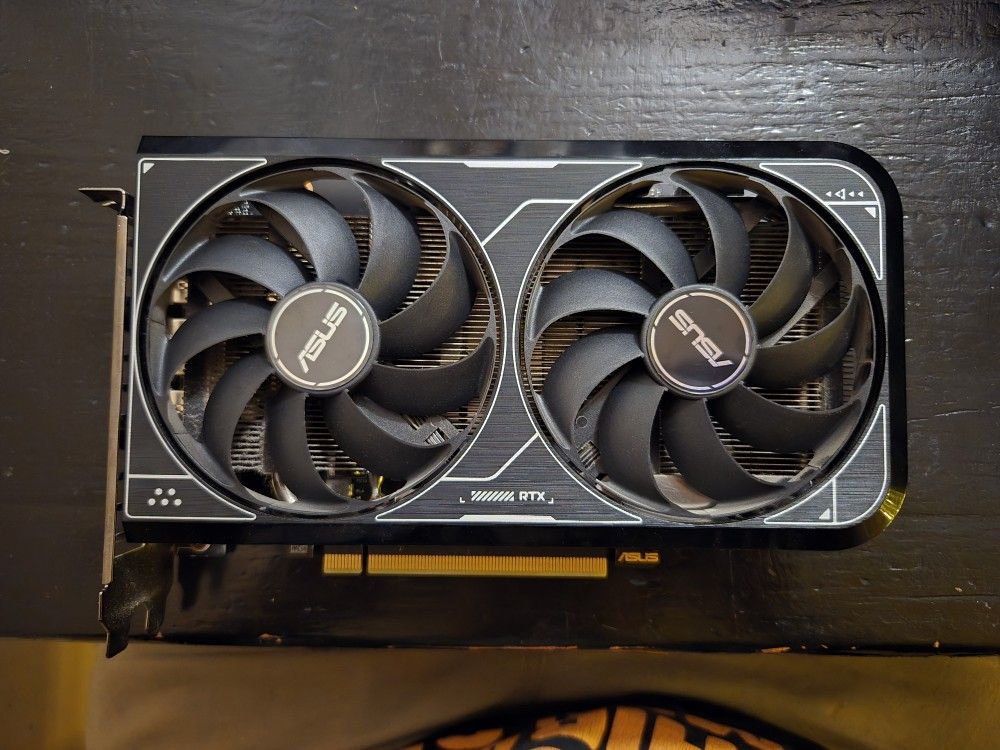 Nvidia Asus Dual GeForce RTX 4060 V2 | 8GB | GDDR6 (Great Condition)