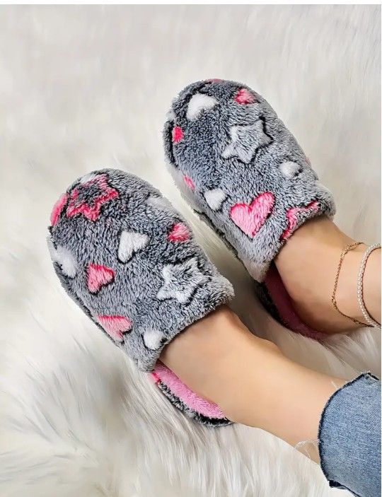 Heart & Star Print Plush Slippers 8.5-9