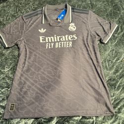 Adidas Real Madrid Third Authentic Soccer Jersey - Men's Small ~ $150.00 IY1761