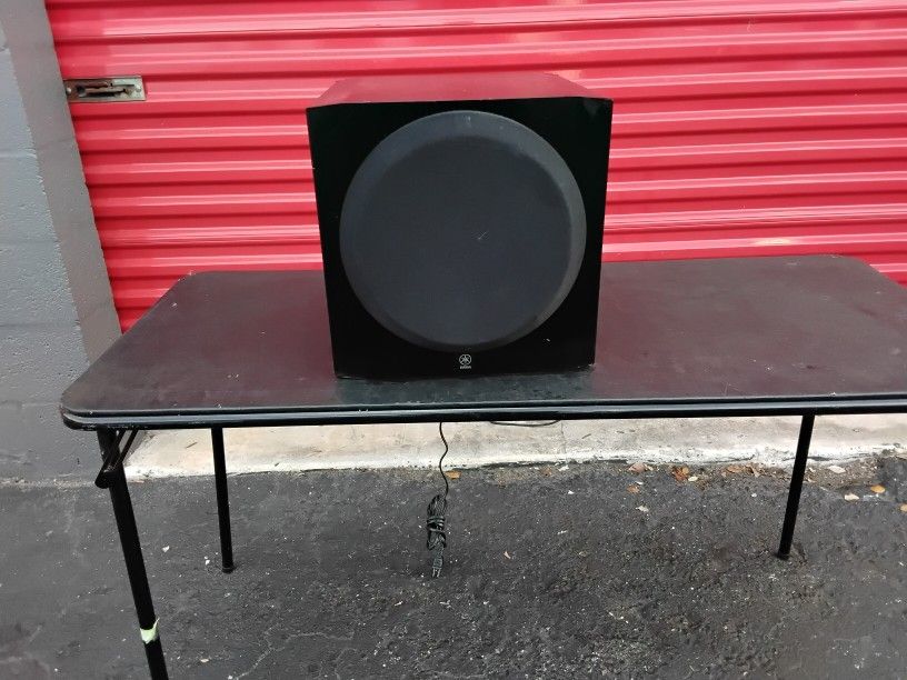 SUBWOOFER YAMAHA ACTIVO PROFESIONAL EXCELLENT CONDITIONS 