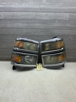 2014-2015 Chevy Silverado 1500 Headlights - OEM