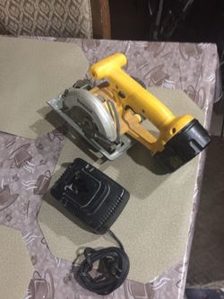 18v Dewalt 5 3/8 circular saw
