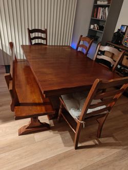 Dining table and chair set - OBO