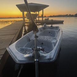 Pond Prowler 12 - Mint Condition w/ Trolling Motor, Battery & LED Setup 🔋💡