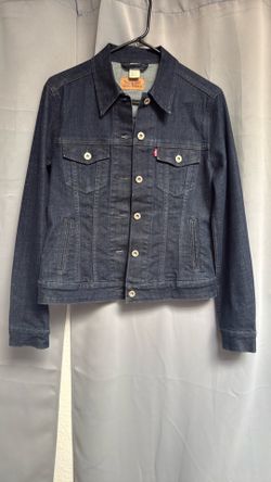 New Levis jacket size M for women