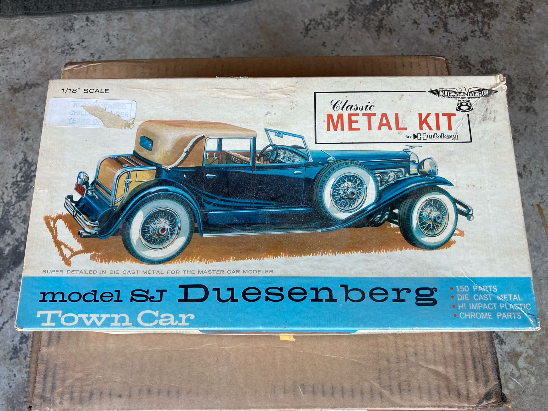 Huntley Model SJ Duesenberg Town Car Metal Model