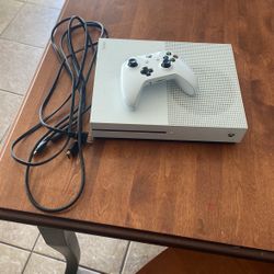 Xbox One S 264GB with Mic headset 