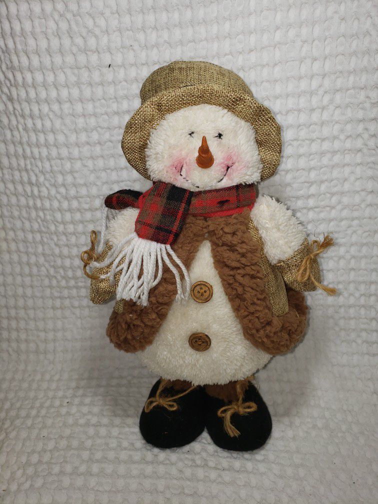 Decorative table top snowman 14" like new condition.  Smoke free home 