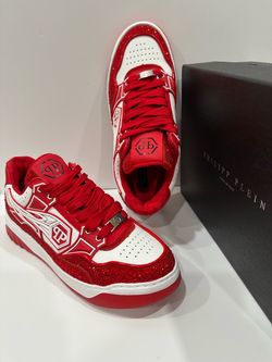 LEATHER LOW-TOP SNEAKERS  size 8.5