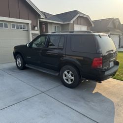 2004 Ford Explorer