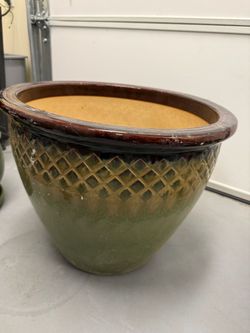 Pottery Green Large