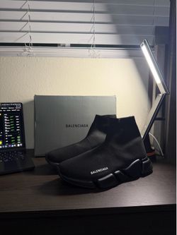 BALENCIAGA