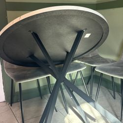 Marble Round Table 