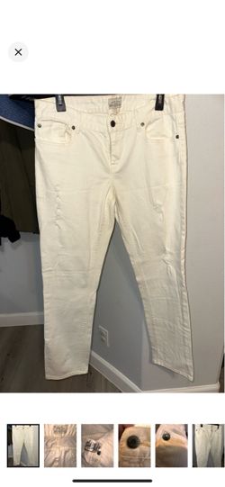 Aeropostale Women’s Distressed Skinny Jeans