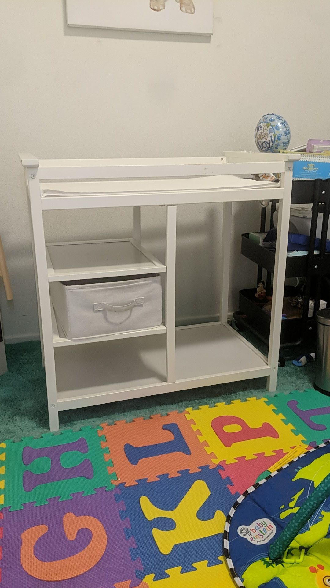 Free changing table first come first serve Emeryville